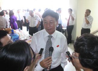 Bài học đắt giá từ trung tâm thương mại