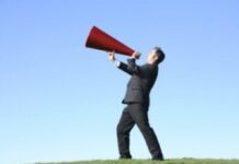 Nghệ thuật trao danh thiếp bốn phương